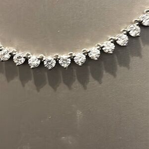 Classic & Timeless Cubic Zirconia Tennis Neckless